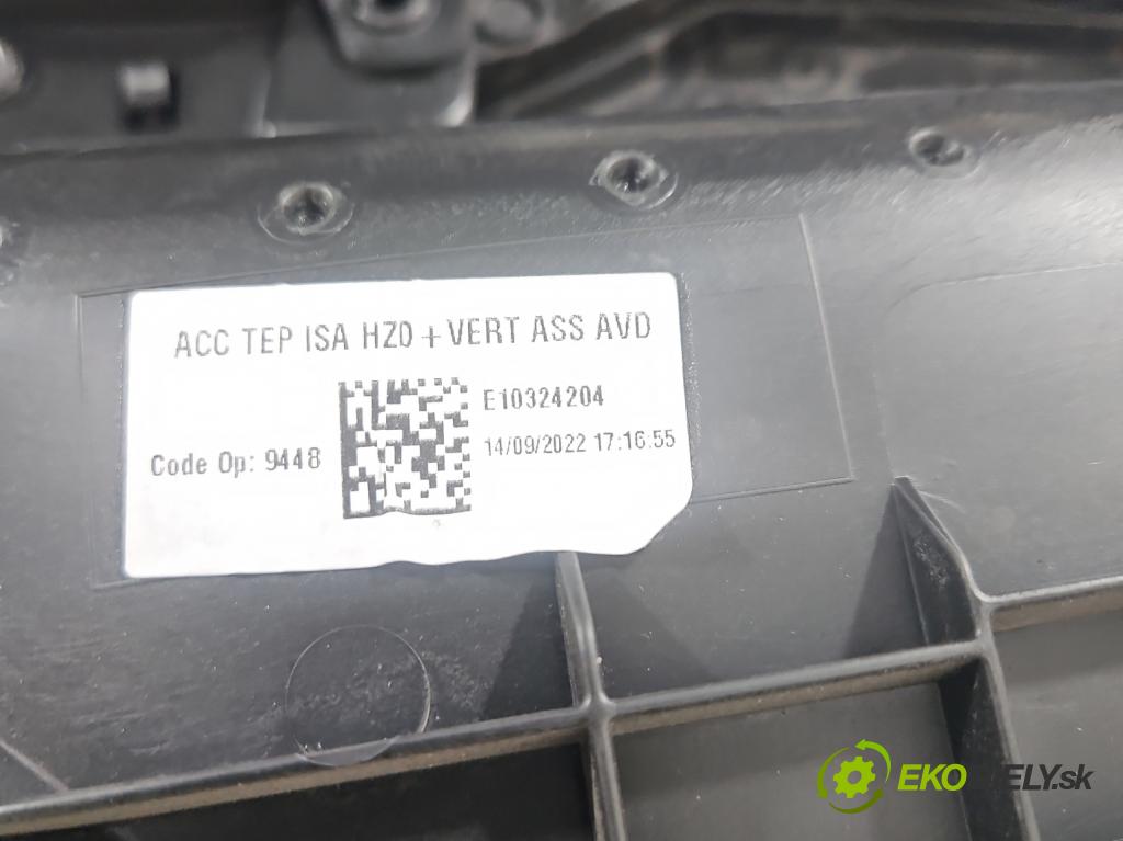 Peugeot 3008 II 2016-2023 1.5 hdi 131 HP automatic 96 kW 1499 cm3 5- Čalounictví: dvere predné pravé