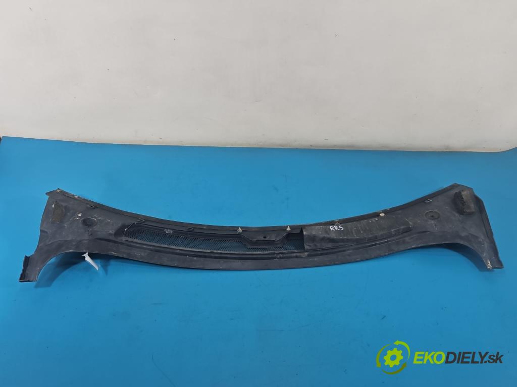 Land rover Range Rover sport I L320 3.6 TD V8 272 HP automatic 200 kW 3628 cm3 5- torpédo JAG500042 (Torpédo (plast pod čelným sklom))