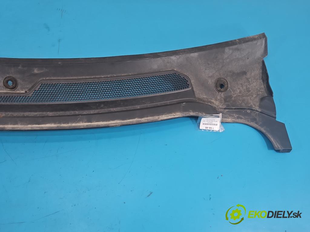 Land rover Range Rover sport I L320 3.6 TD V8 272 HP automatic 200 kW 3628 cm3 5- torpédo JAG500042 (Torpédo (plast pod čelným sklom))