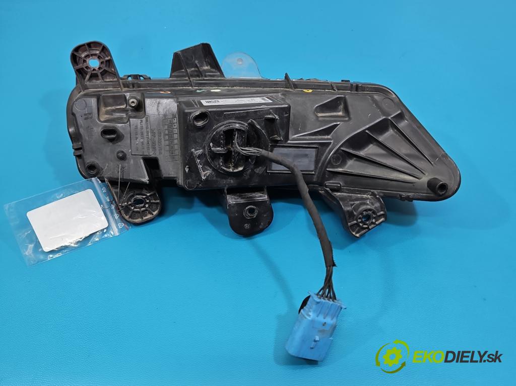 Peugeot 3008 II 2016-2023 1.5 hdi 131 hp automatic 96 kW 1499 cm3 5- Světlo provozu denně pravé 9836230980