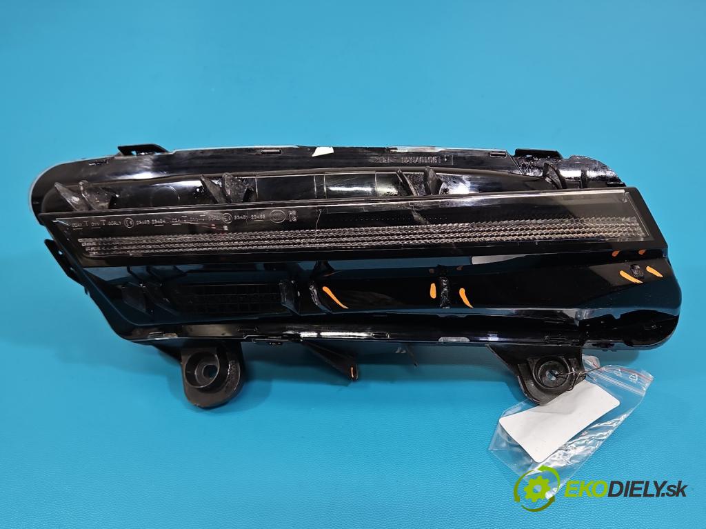 Peugeot 3008 II 2016-2023 1.5 hdi 131 hp automatic 96 kW 1499 cm3 5- Světlo provozu denně levé 9836231080