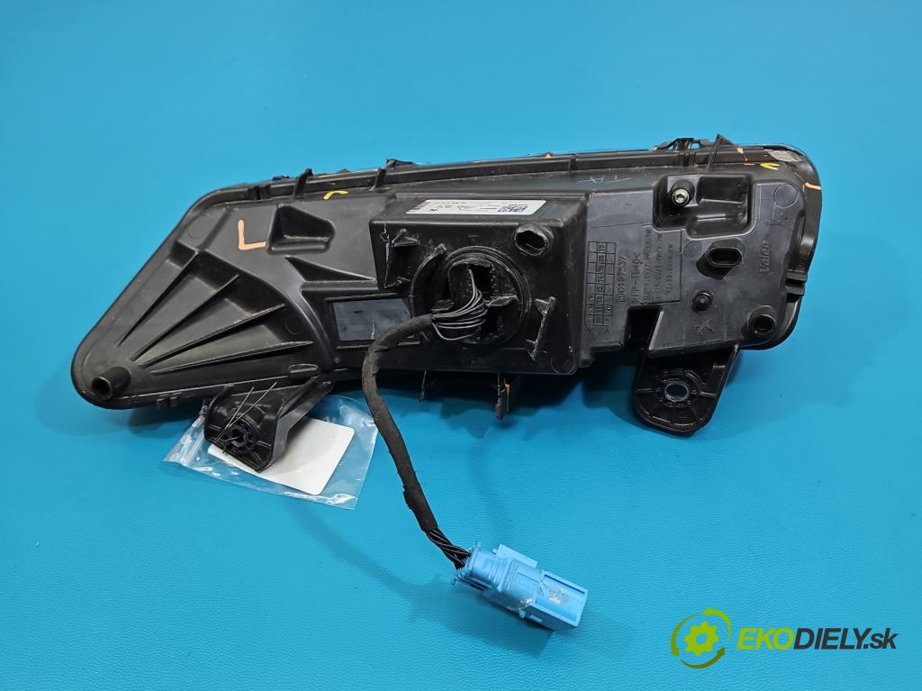 Peugeot 3008 II 2016-2023 1.5 hdi 131 hp automatic 96 kW 1499 cm3 5- Světlo provozu denně levé 9836231080