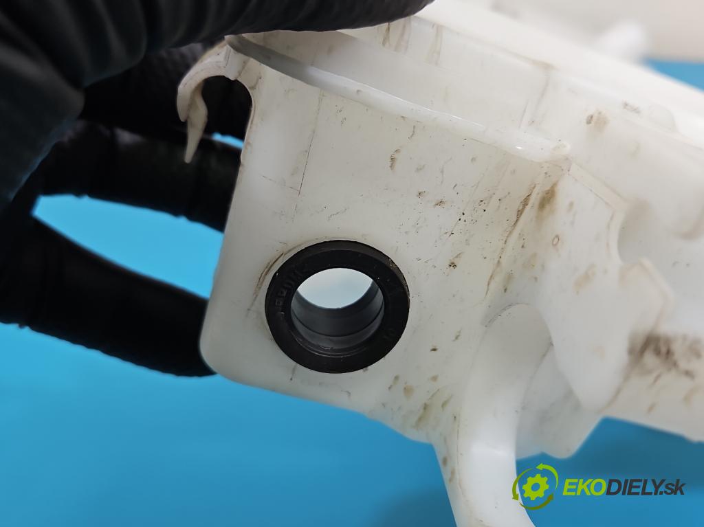 Peugeot 3008 II 2016-2023 1.5 hdi 131 HP automatic 96 kW 1499 cm3 5- nádržka tekutina: ostrekovačov 9826400780