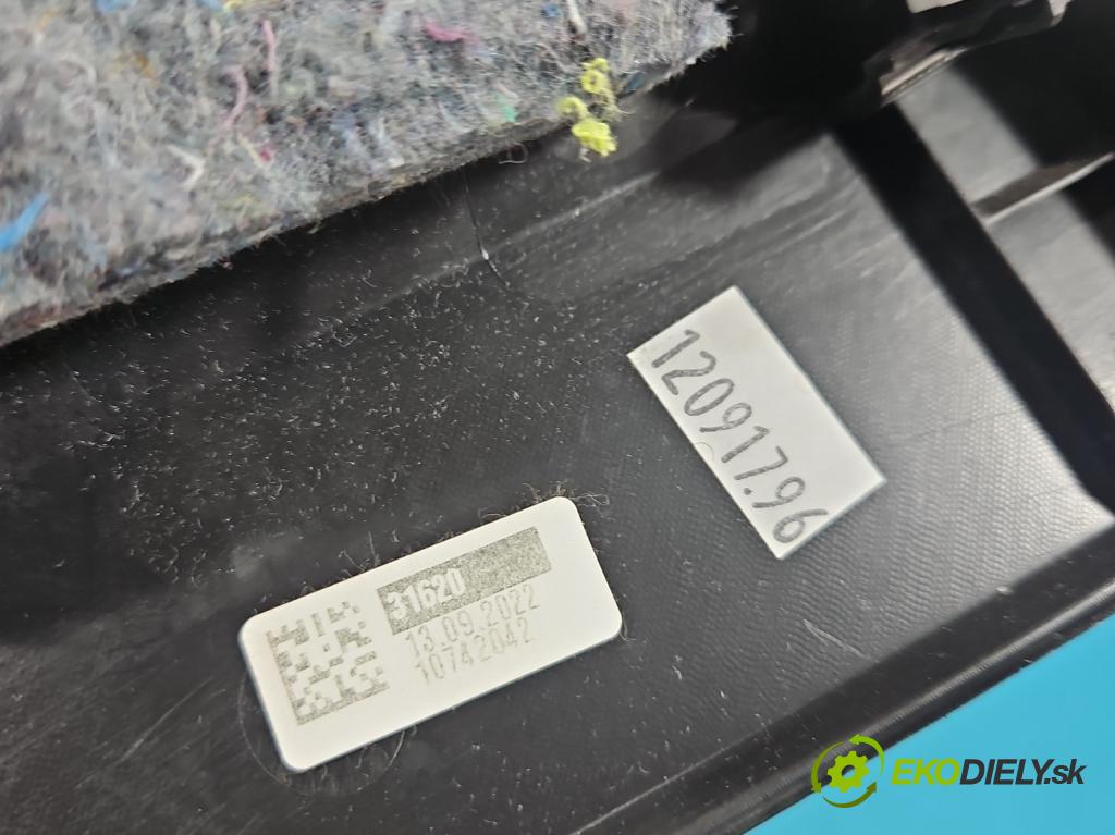 Peugeot 3008 II 2016-2023 1.5 hdi 131 hp automatic 96 kW 1499 cm3 5- kryt plastová 110346A0