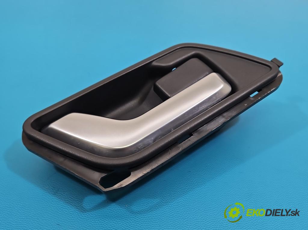 Land rover Range Rover sport I L320 3.6 TD V8 272 hp automatic 200 kW 3628 cm3 5- klika uvnitř: přední pravé 5H32-22600-AD