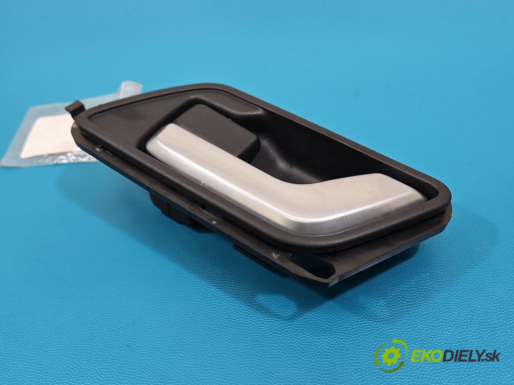 Land rover Range Rover sport I L320 3.6 TD V8 272 hp automatic 200 kW 3628 cm3 5- klika uvnitř: zadní levé 5H32-22601-AD