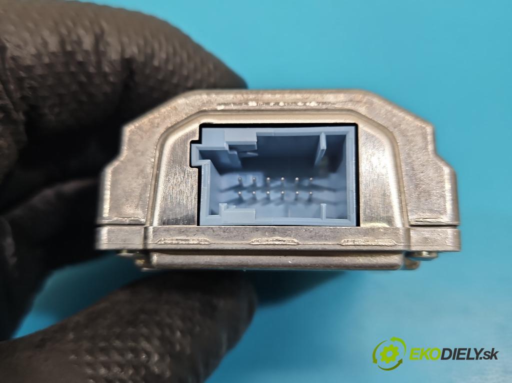 Peugeot 3008 II 2016-2023 1.5 hdi 131 HP automatic 96 kW 1499 cm3 5- Kamera predné 9842997780