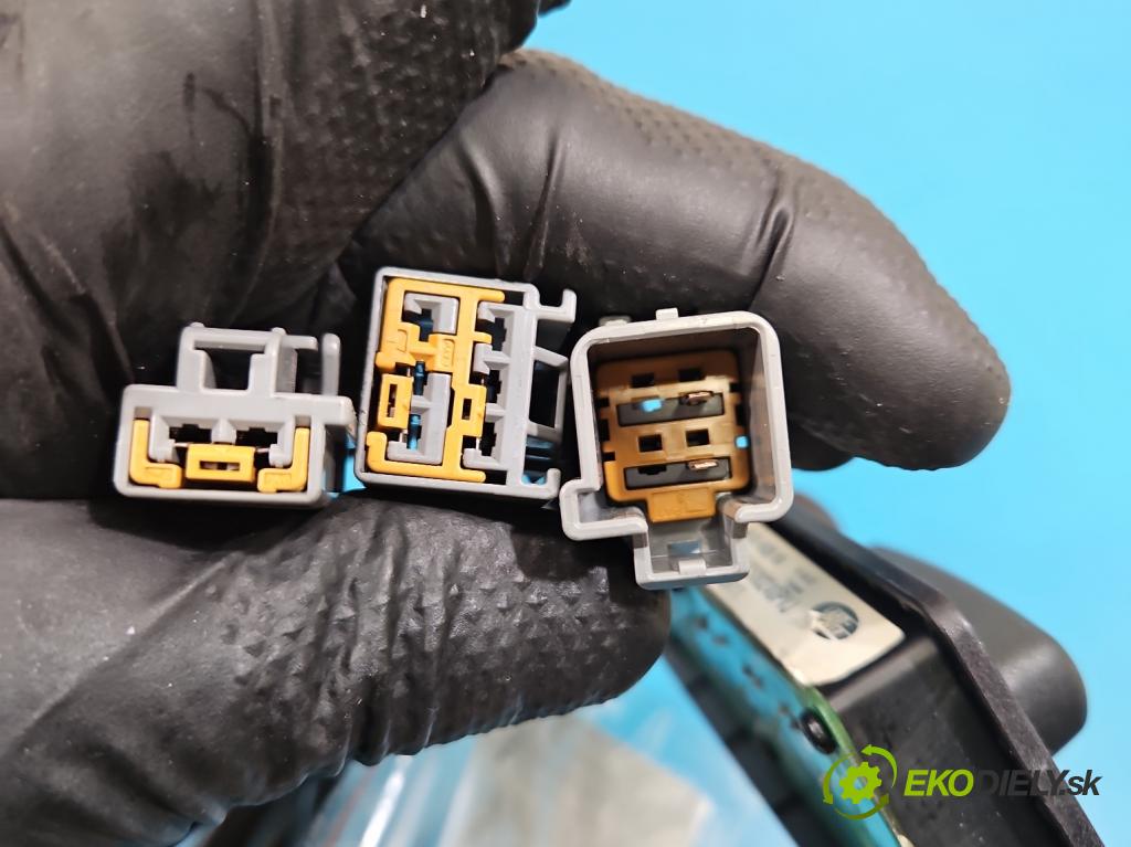 Land rover Range Rover sport I L320 3.6 TD V8 272 HP automatic 200 kW 3628 cm3 5- prepínač ostatné YUB500240PVJ