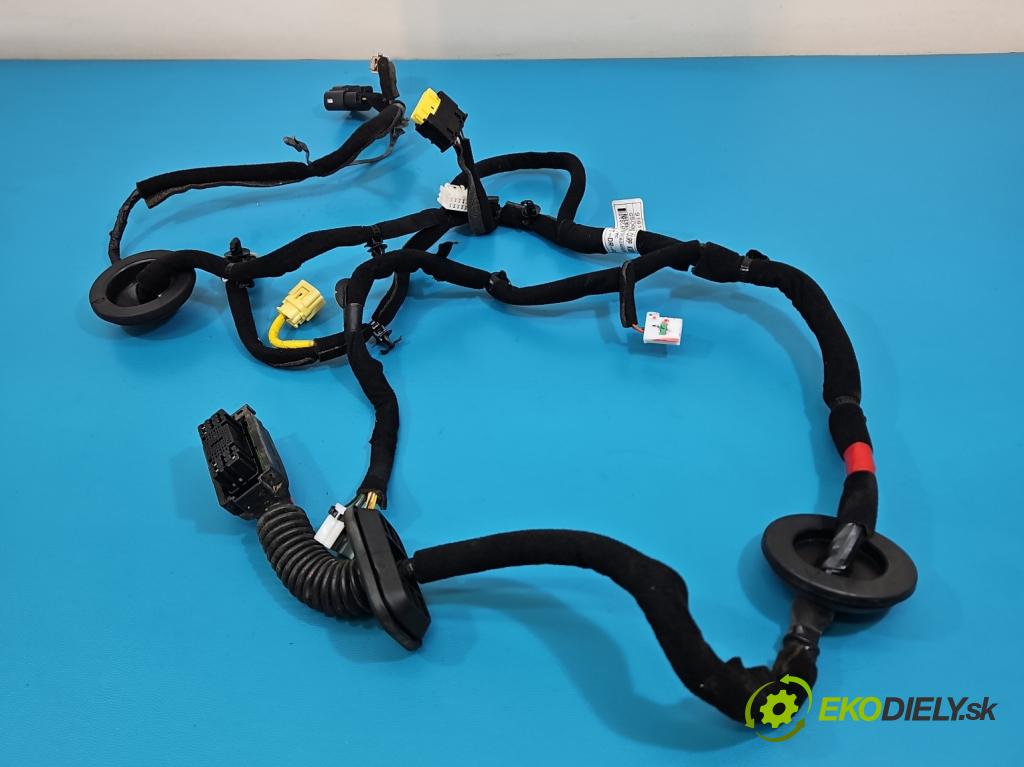 Kia Niro I 2016-2022 1.6 GDI 105 hp automatic 77 kW 1580 cm3 5- Balíček: dveře přední pravých 91615-G5080