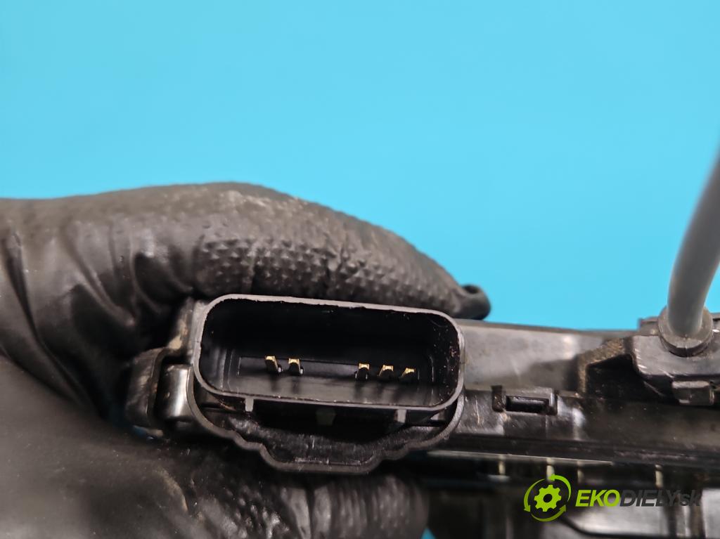 Kia Niro I 2016-2022 1.6 GDI 105 HP automatic 77 kW 1580 cm3 5- zámok zadné pravý 81420-G5000