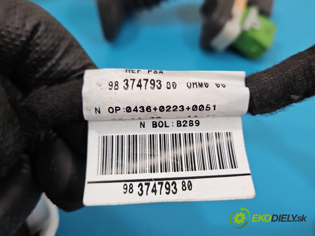 Peugeot 3008 II 2016-2023 1.5 hdi 131 HP automatic 96 kW 1499 cm3 5- Zväzok: dvere predné pravých 9837479380