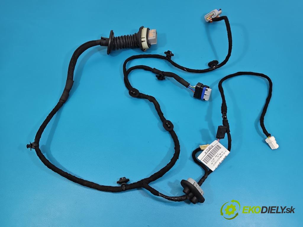 Peugeot 3008 II 2016-2023 1.5 hdi 131 HP automatic 96 kW 1499 cm3 5- Zväzok: dvere zadné vľavo: 9829074380