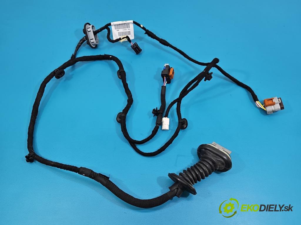 Peugeot 3008 II 2016-2023 1.5 hdi 131 HP automatic 96 kW 1499 cm3 5- Zväzok: dvere zadné vľavo: 9829074380