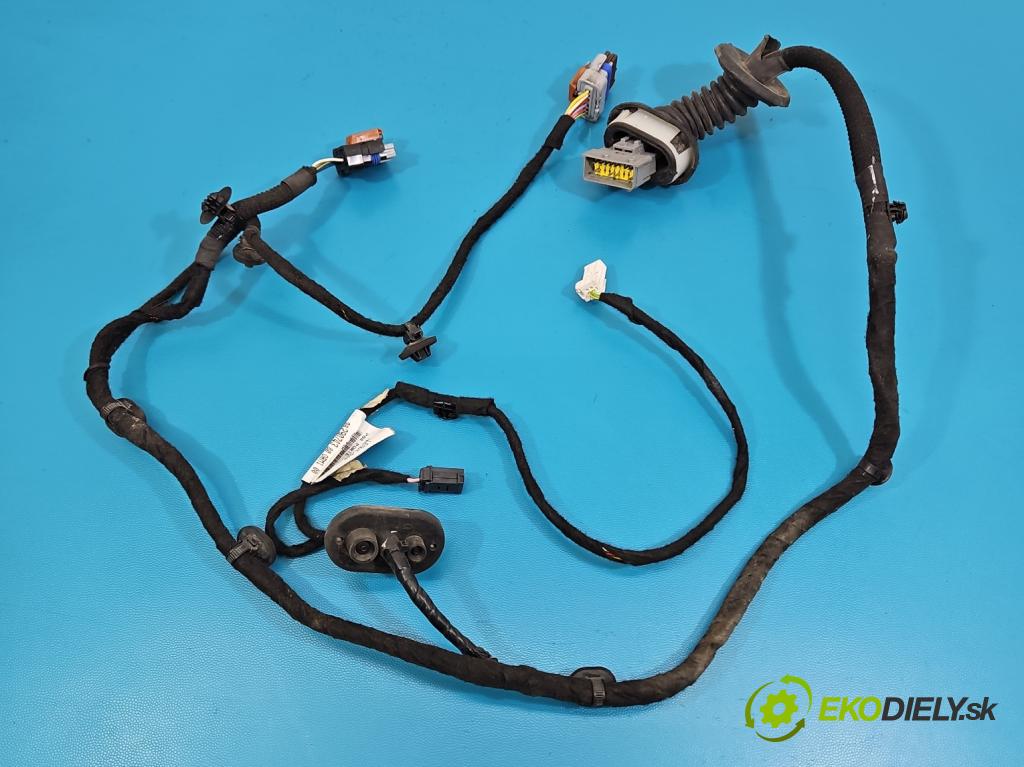 Peugeot 3008 II 2016-2023 1.5 hdi 131 hp automatic 96 kW 1499 cm3 5- Balíček: dveře zadní pravých 9829074380