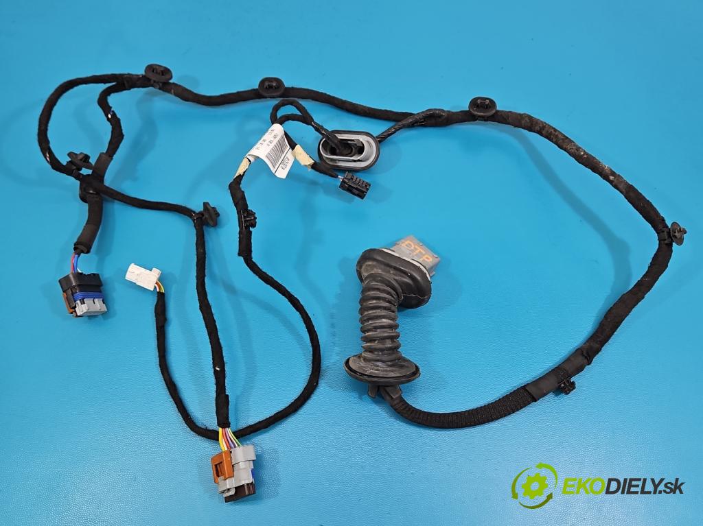 Peugeot 3008 II 2016-2023 1.5 hdi 131 hp automatic 96 kW 1499 cm3 5- Balíček: dveře zadní pravých 9829074380