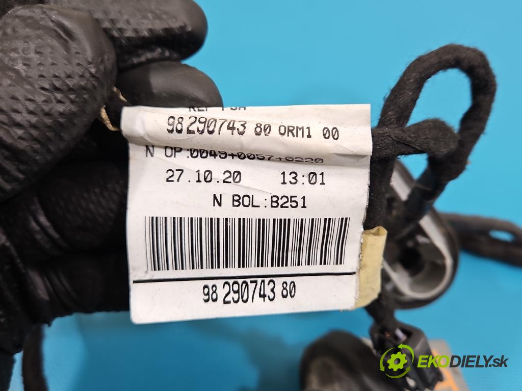 Peugeot 3008 II 2016-2023 1.5 hdi 131 hp automatic 96 kW 1499 cm3 5- Balíček: dveře zadní pravých 9829074380