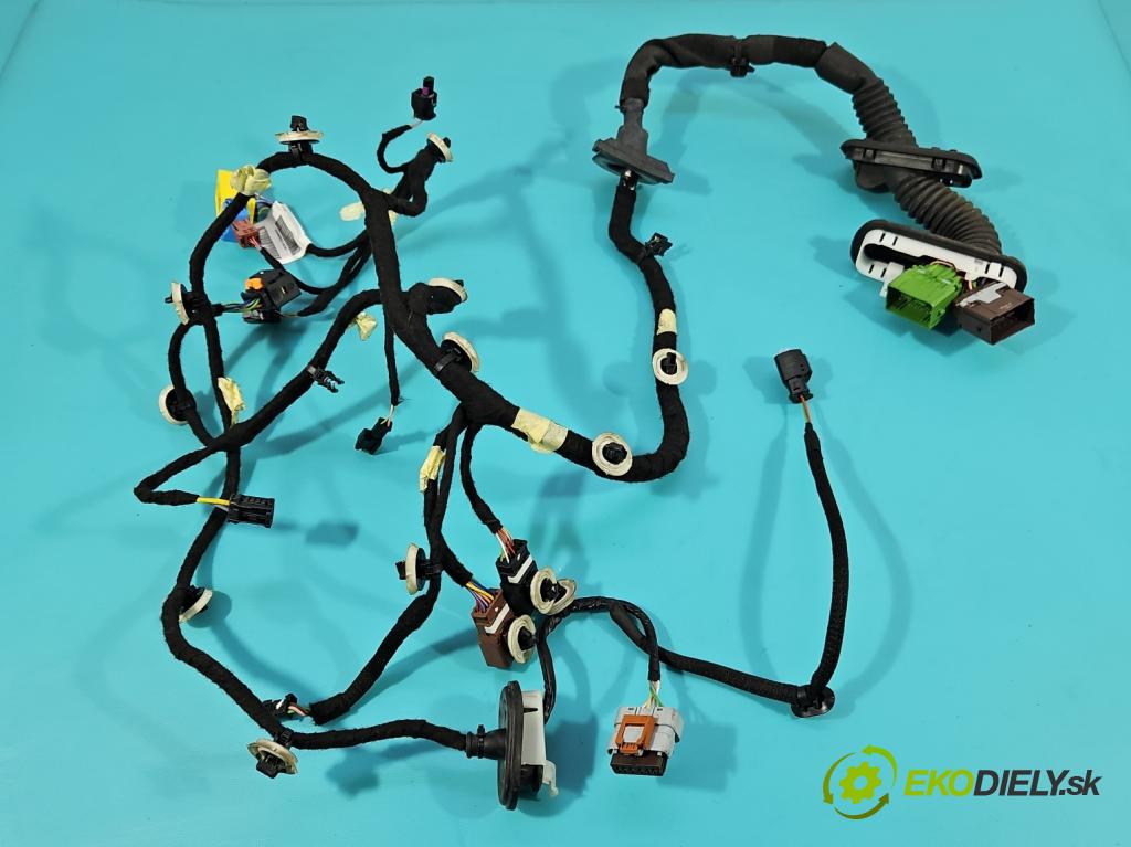 Peugeot 508 II 2018- 1.6 224 hp automatic 165 kW 1598 cm3 5- Balíček: dveře přední vlevo 9822489580