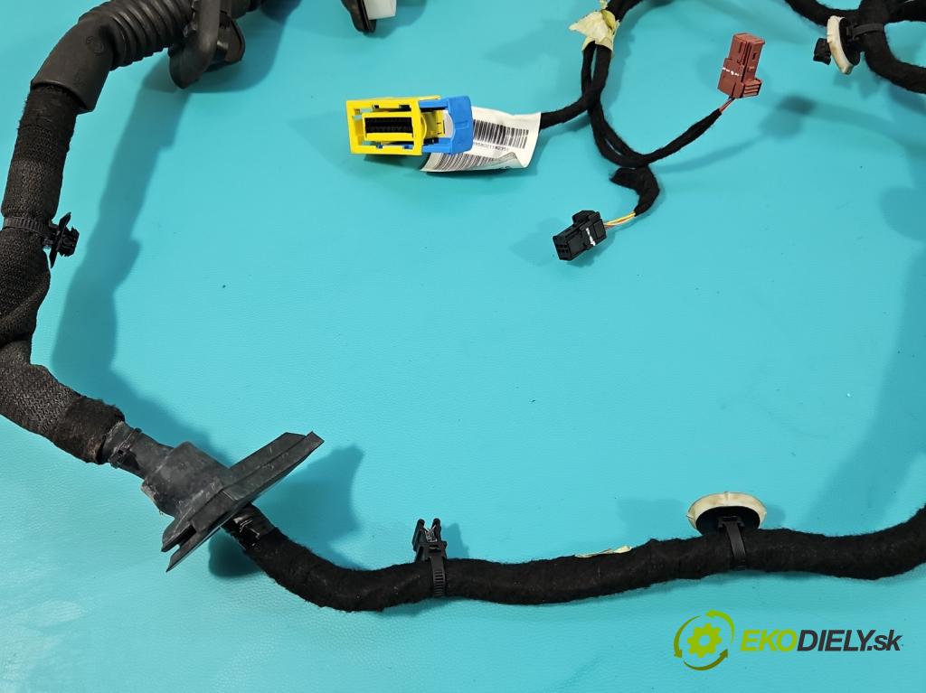 Peugeot 508 II 2018- 1.6 224 hp automatic 165 kW 1598 cm3 5- Balíček: dveře přední vlevo 9822489580