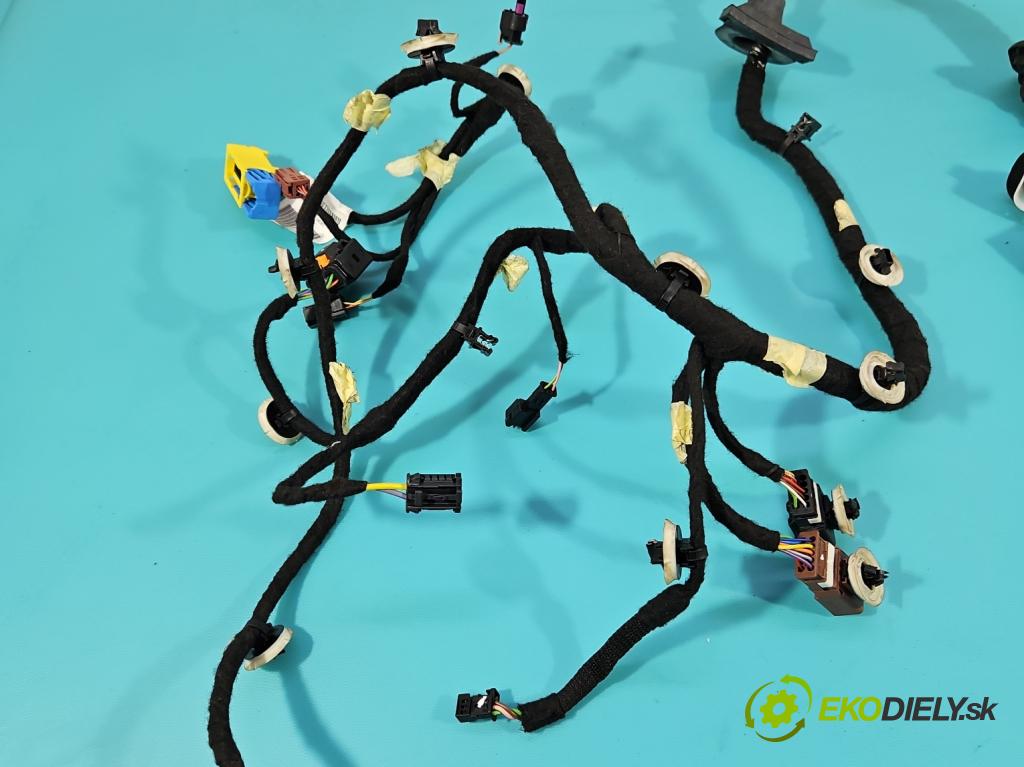 Peugeot 508 II 2018- 1.6 224 hp automatic 165 kW 1598 cm3 5- Balíček: dveře přední vlevo 9822489580