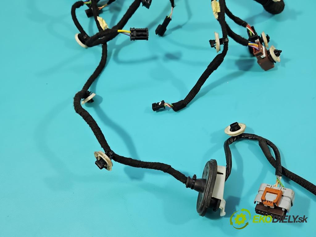 Peugeot 508 II 2018- 1.6 224 hp automatic 165 kW 1598 cm3 5- Balíček: dveře přední vlevo 9822489580