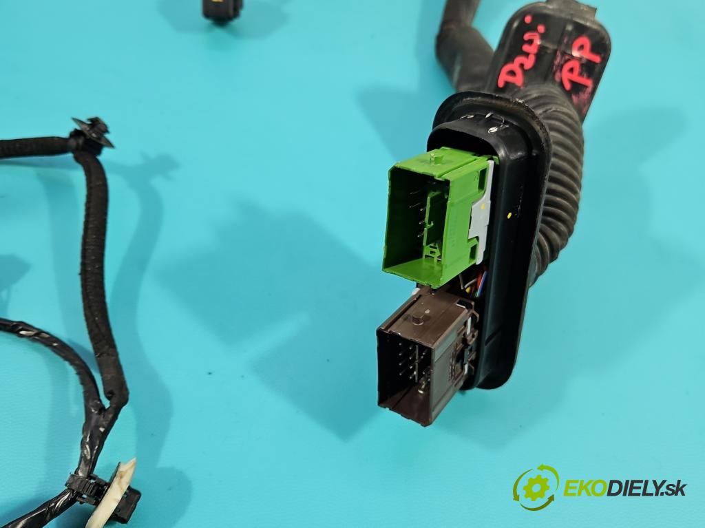 Peugeot 508 II 2018- 1.6 224 hp automatic 165 kW 1598 cm3 5- Balíček: dveře přední pravých 9822491580