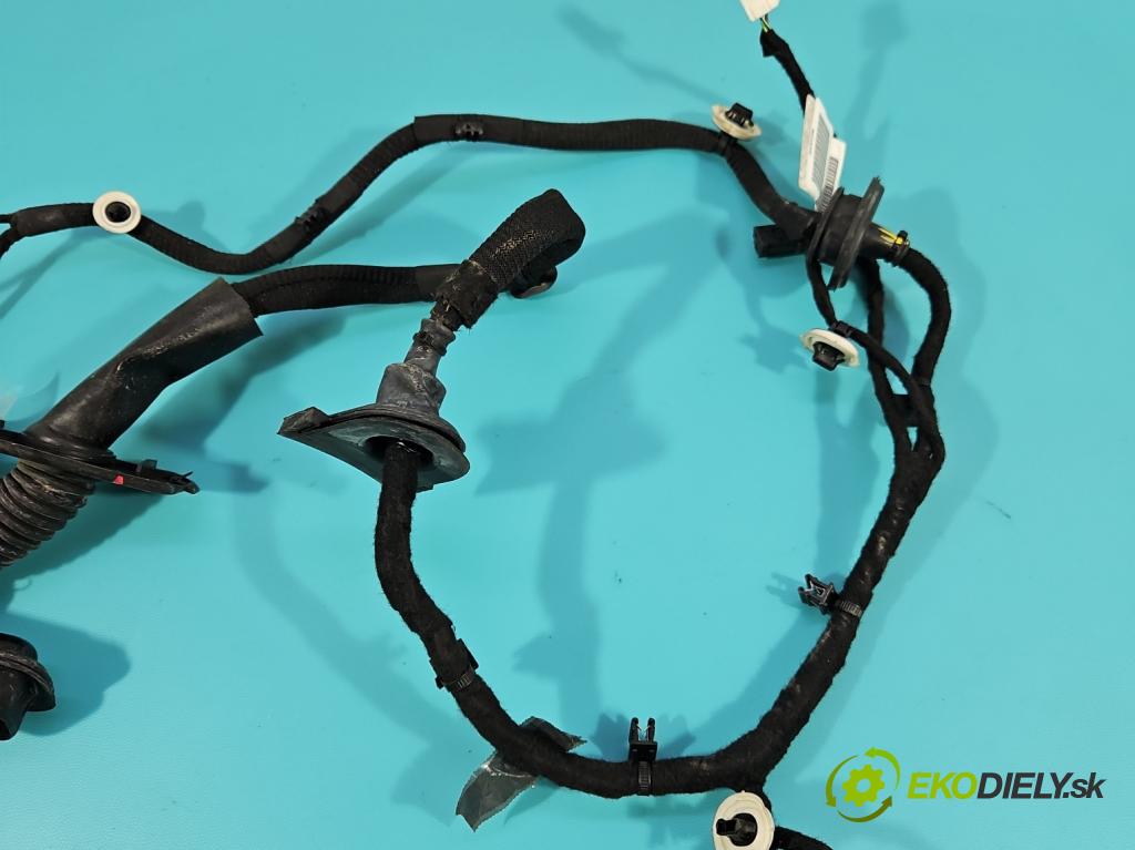 Peugeot 508 II 2018- 1.6 224 hp automatic 165 kW 1598 cm3 5- Balíček: dveře zadní pravých 9822684480