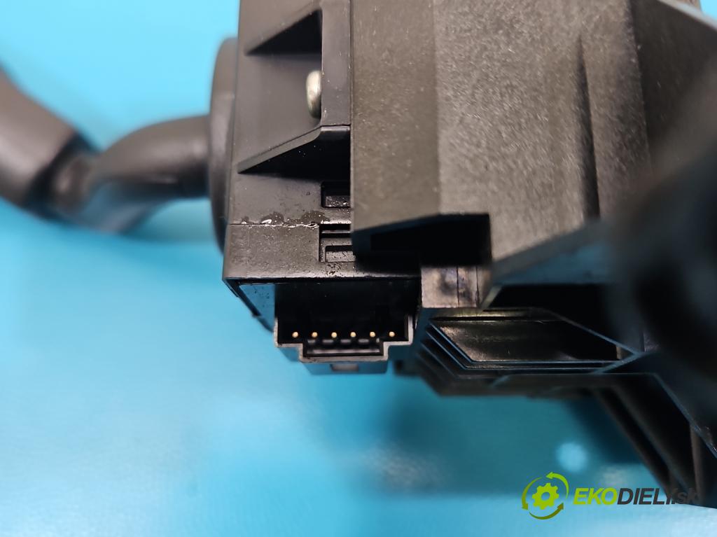 Land rover Range Rover sport I L320 3.6 TD V8 272 HP automatic 200 kW 3628 cm3 5- prepínač komplex: XPB500350 (Prepínacie páčky pod volantom)