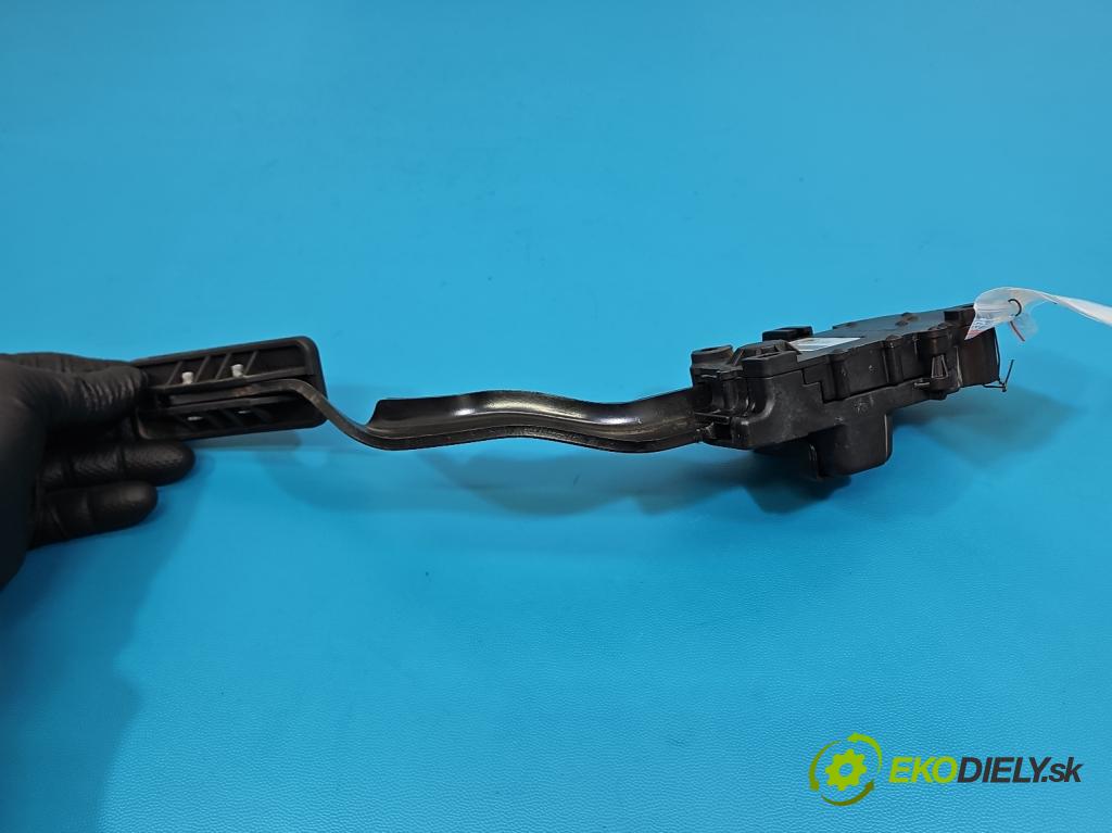 Land rover Range Rover sport I L320 3.6 TD V8 272 HP automatic 200 kW 3628 cm3 5- pedal plyn potenciometr: