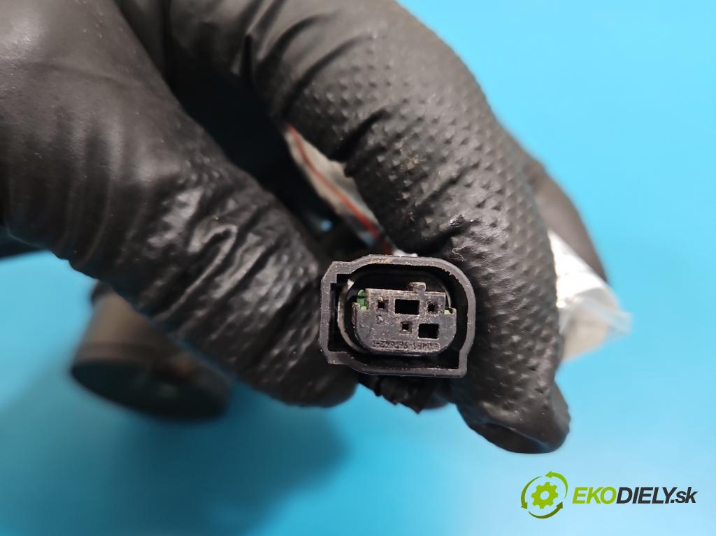 Land rover Range Rover sport I L320 3.6 TD V8 368DT 272 hp automatic 200 kW 3628 cm3 5- čerpadlo oběh: vody 9002986C