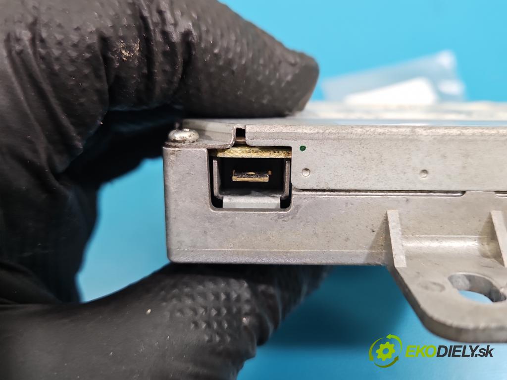 Land rover Range Rover sport I L320 3.6 TD V8 272 HP automatic 200 kW 3628 cm3 5- riadiaca jednotka ostatné XRA500031