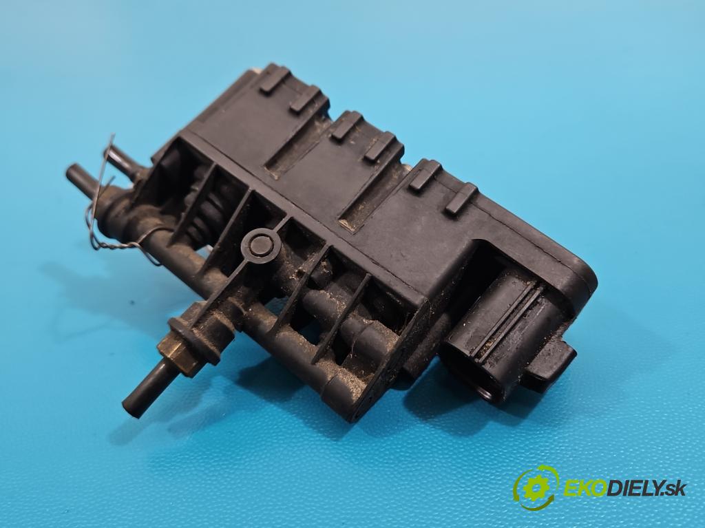 Land rover Range Rover sport I L320 3.6 TD V8 272 hp automatic 200 kW 3628 cm3 5- Distributor: RVH000095