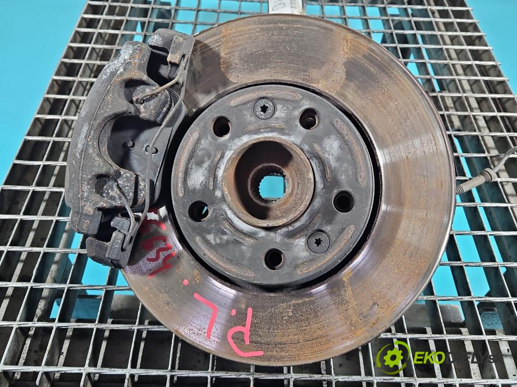 Renault Express 1.5 dci 95 hp manual 70 kW 1461 cm3 5- náboj levé  (Náboj kola)