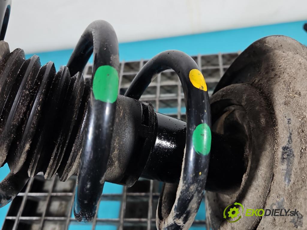 Renault Express 1.5 dci 95 HP manual 70 kW 1461 cm3 5- pružina predné