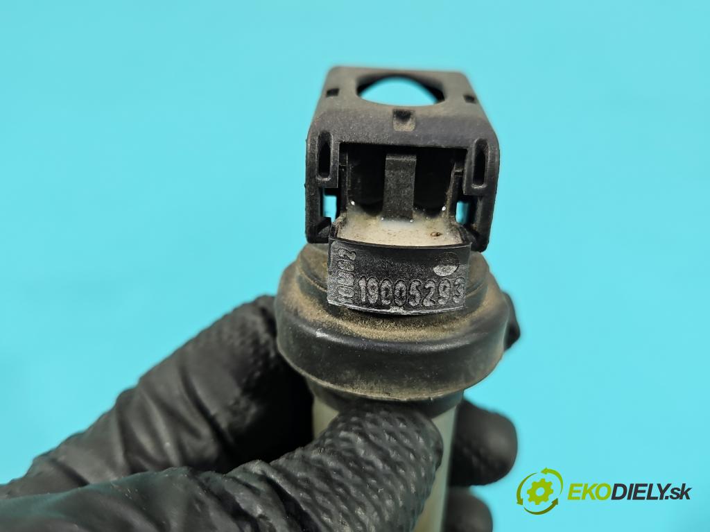 Peugeot 508 II 2018- 1.6 224 hp automatic 165 kW 1598 cm3 5- cívka zapalovací V757501080 (Zážehová cívka)