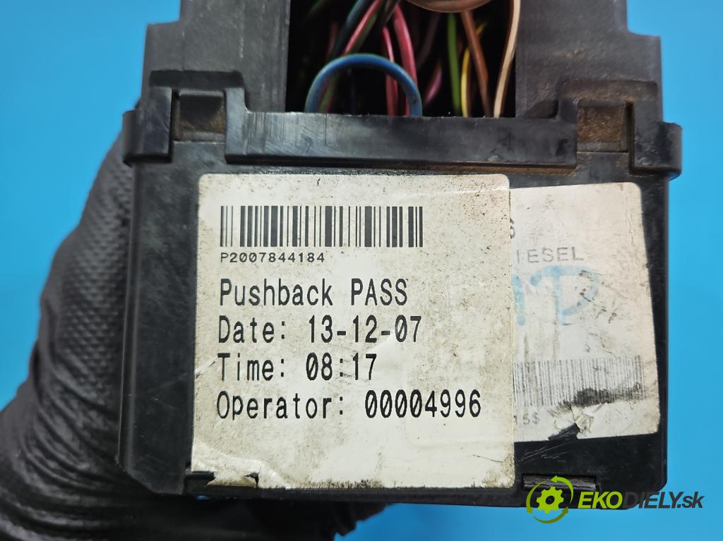 Land rover Range Rover sport I L320 3.6 TD V8 272 hp automatic 200 kW 3628 cm3 5- skříňka pojistková 8H32-14290-KA (Pojistková skříňka)