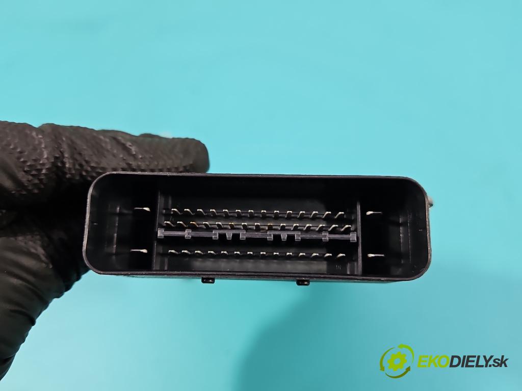 Peugeot 508 II 2018- 1.6 224hp automatic 165 kW 1598 cm3 5- riadiaca jednotka ostatné 9829160080