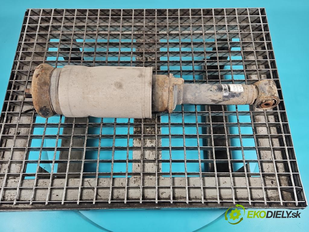 Land rover Range Rover sport I L320 3.6 TD V8 368DT 272 HP automatic 200 kW 3628 cm3 5- tlmič predné pravý  (Kľučka dverí ostatné)