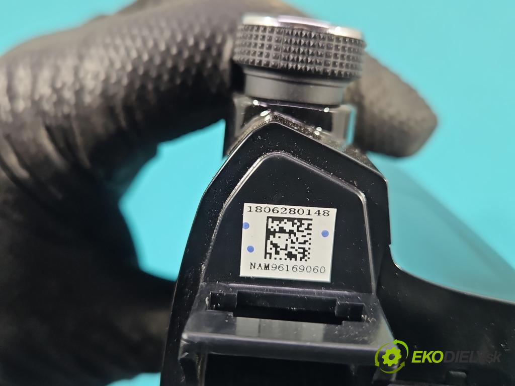 Peugeot 508 II 2018- 1.6 224hp automatic 165 kW 1598 cm3 5- panel kúrenia 98133586XU