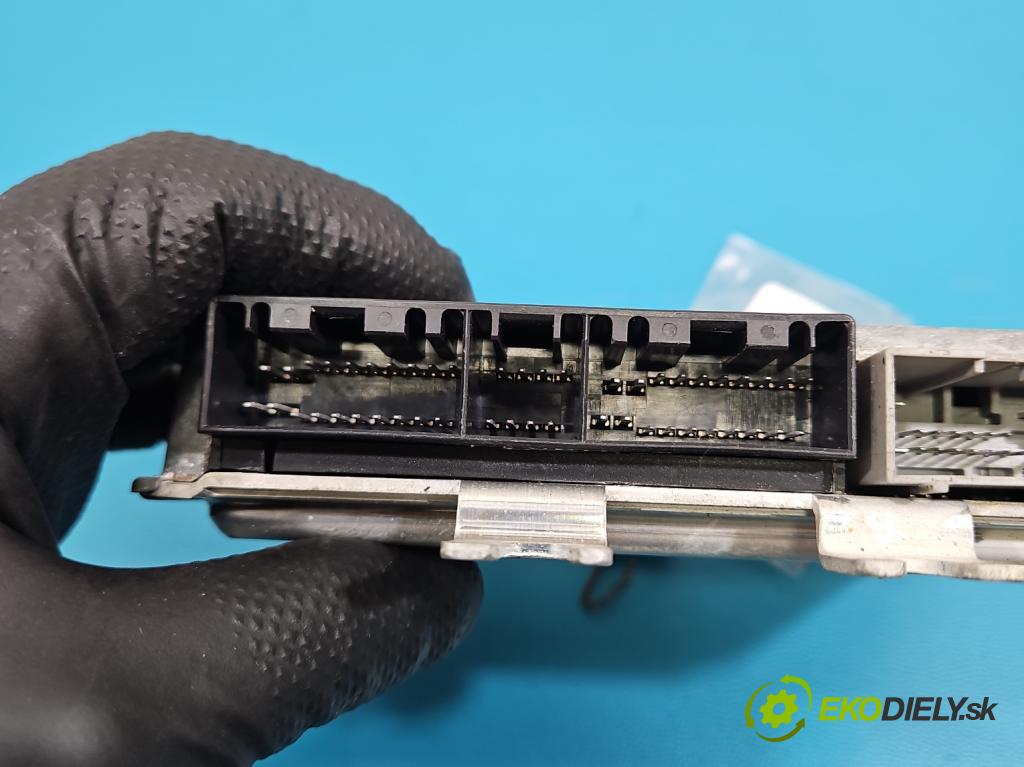 Land rover Range Rover sport I L320 3.6 TD V8 272 HP automatic 200 kW 3628 cm3 5- riadiaca jednotka ostatné RQT500160