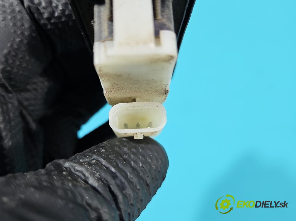 Peugeot 508 II 2018- 1.6 224hp automatic 165 kW 1598 cm3 5- rukoväť kufrové dvere zadné 9816255980