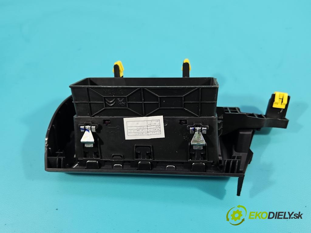 Peugeot 508 II 2018- 1.6 224hp automatic 165 kW 1598 cm3 5- Mřížka: kúrenia ostatné 98134363ZD