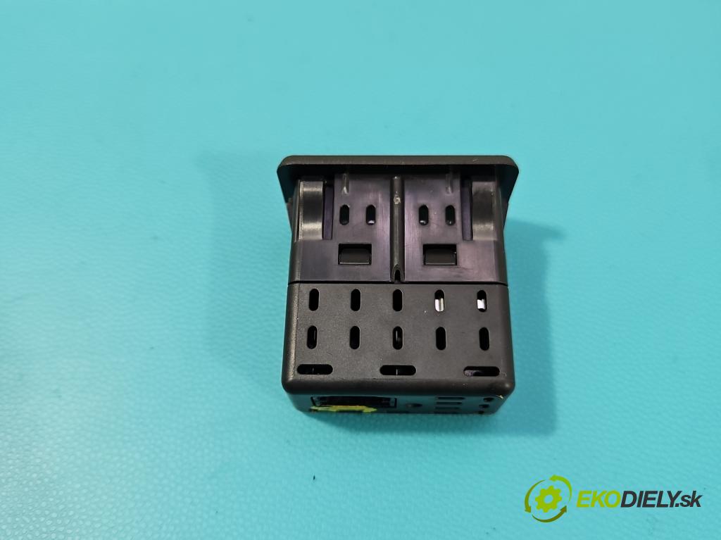 Peugeot 508 II 2018- 1.6 224hp automatic 165 kW 1598 cm3 5- zásuvka USB 9827093777