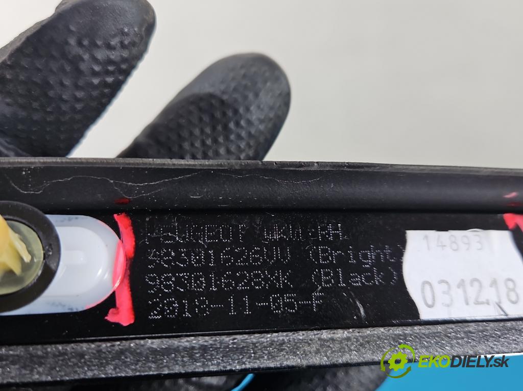 Peugeot 508 II 2018- 1.6 224 hp automatic 165 kW 1598 cm3 5- lišta střecha: pravé 98301628XK