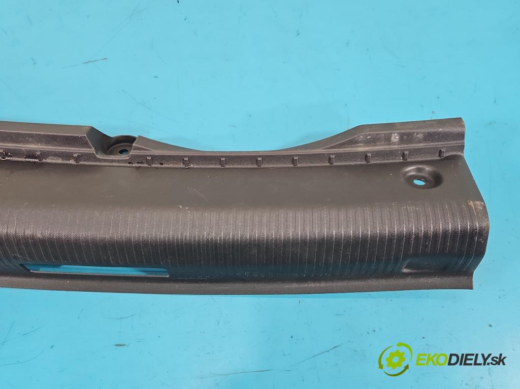 Peugeot 508 II 2018- 1.6 224 hp automatic 165 kW 1598 cm3 5- kryt plastová 9813430477