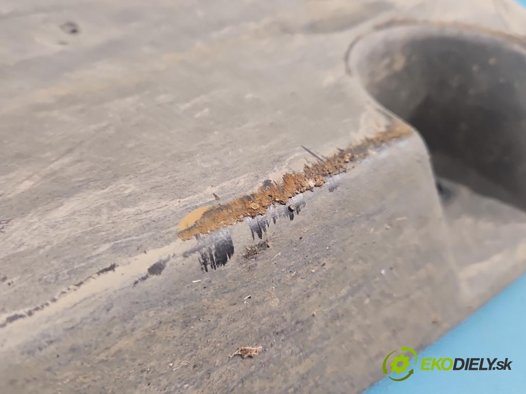 Peugeot 508 II 2018- 1.6 224 hp automatic 165 kW 1598 cm3 5- kryt plastová 9832628880