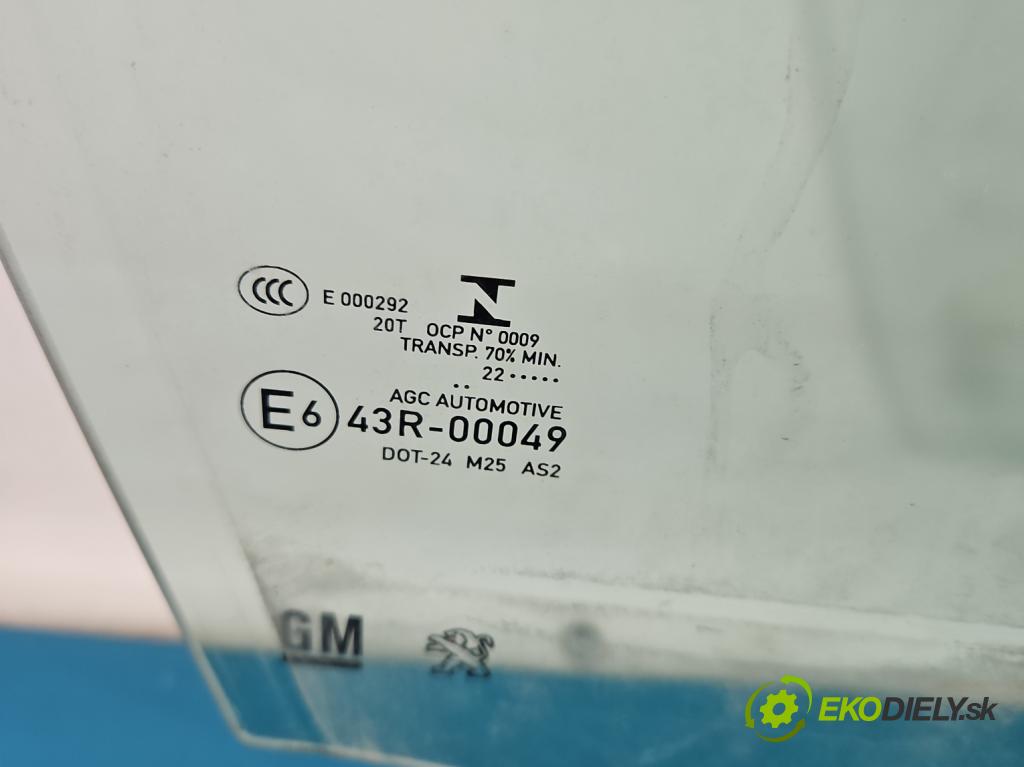 Peugeot 3008 II 2016-2023 1.5 hdi 131 hp automatic 96 kW 1499 cm3 5- sklo dveře přední pravé