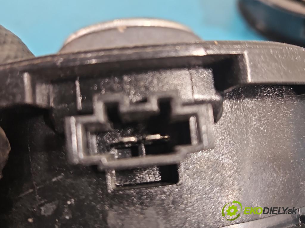 Land rover Range Rover sport I L320 3.6 TD V8 272 HP automatic 200 kW 3628 cm3 5- reproduktory komplet XQM500290