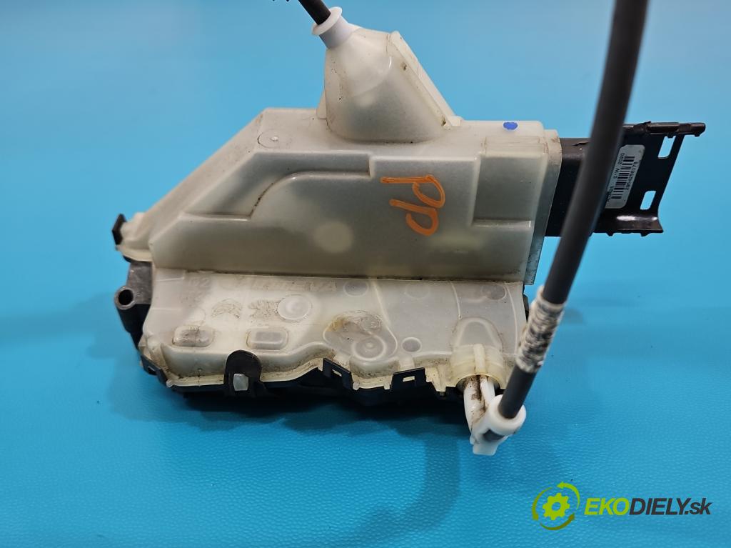 Peugeot 3008 II 2016-2023 1.5 hdi 131 HP automatic 96 kW 1499 cm3 5- zámok predné pravý 104234