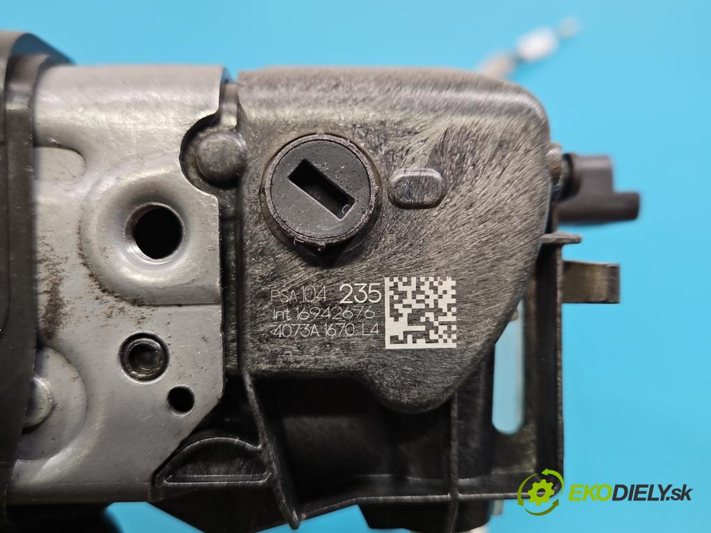 Peugeot 3008 II 2016-2023 1.5 hdi 131 HP automatic 96 kW 1499 cm3 5- zámok predné ľavý 104235