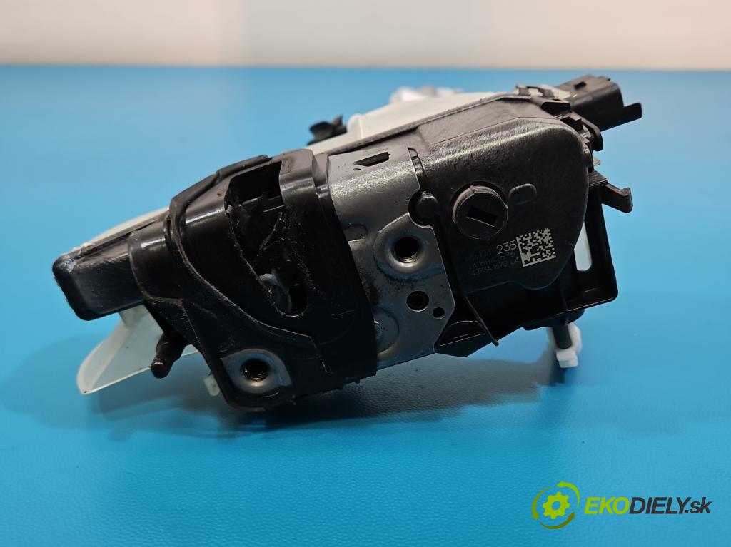 Peugeot 3008 II 2016-2023 1.5 hdi 131 HP automatic 96 kW 1499 cm3 5- zámok predné ľavý 104235